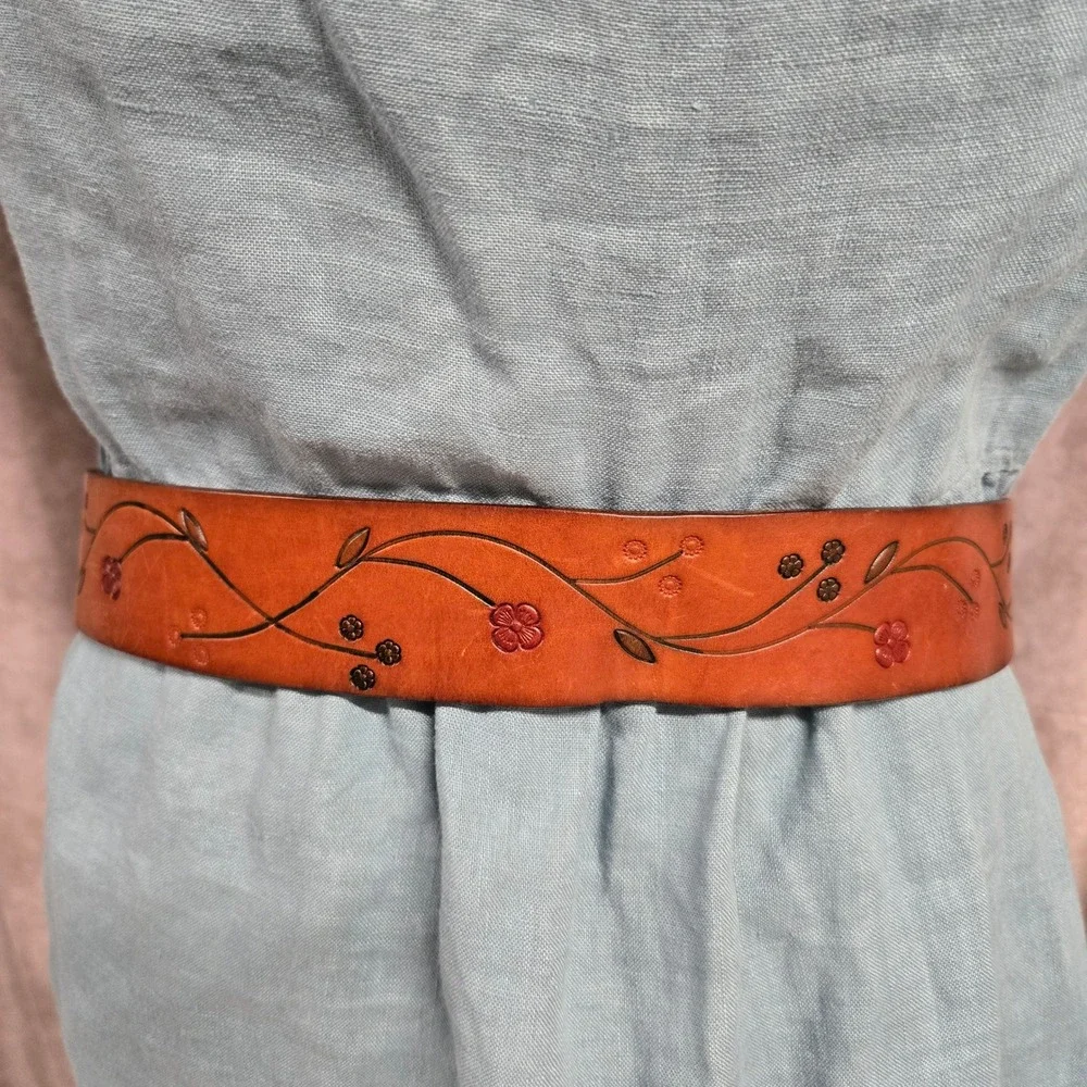 Lauren Ralph Lauren Brown Leather Floral Embossed Belt Solid Brass Buckle Large